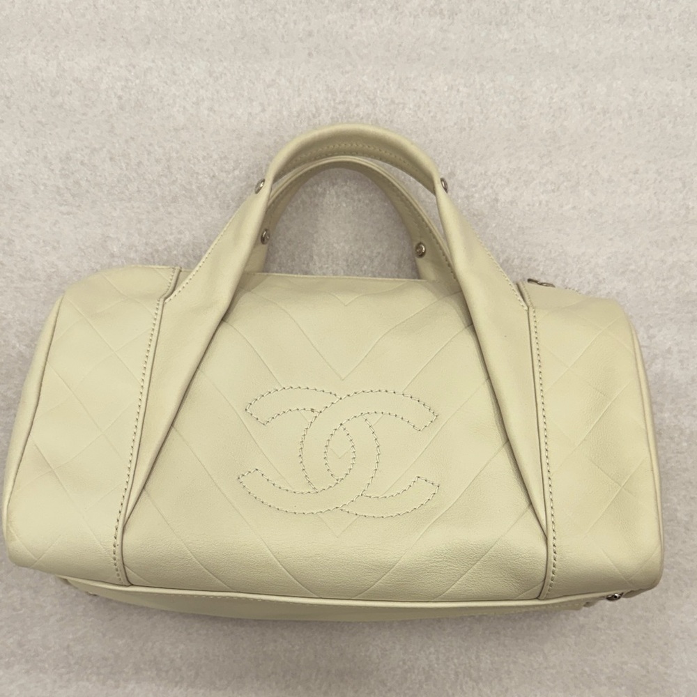 CHANEL CC cream chevron Boston bowler bag